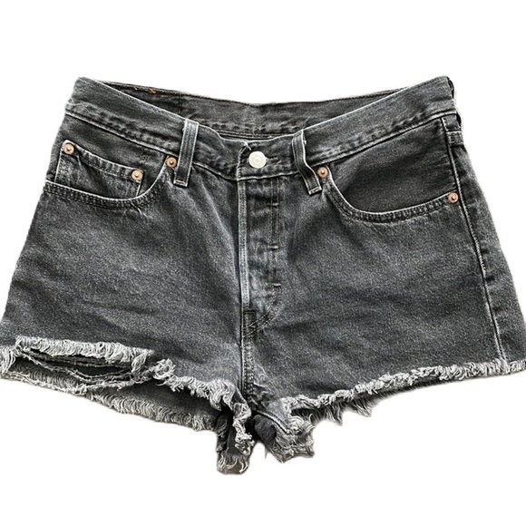Sz27 Levi’s 501 button fly distressed cutoff denim shorts in faded black. EUC - Picture 8 of 16